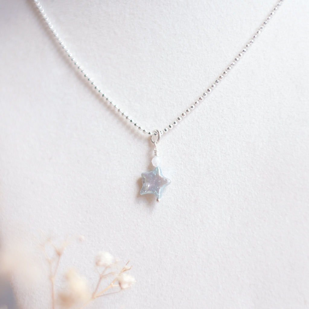 Collier étoile de nacre, version bleue