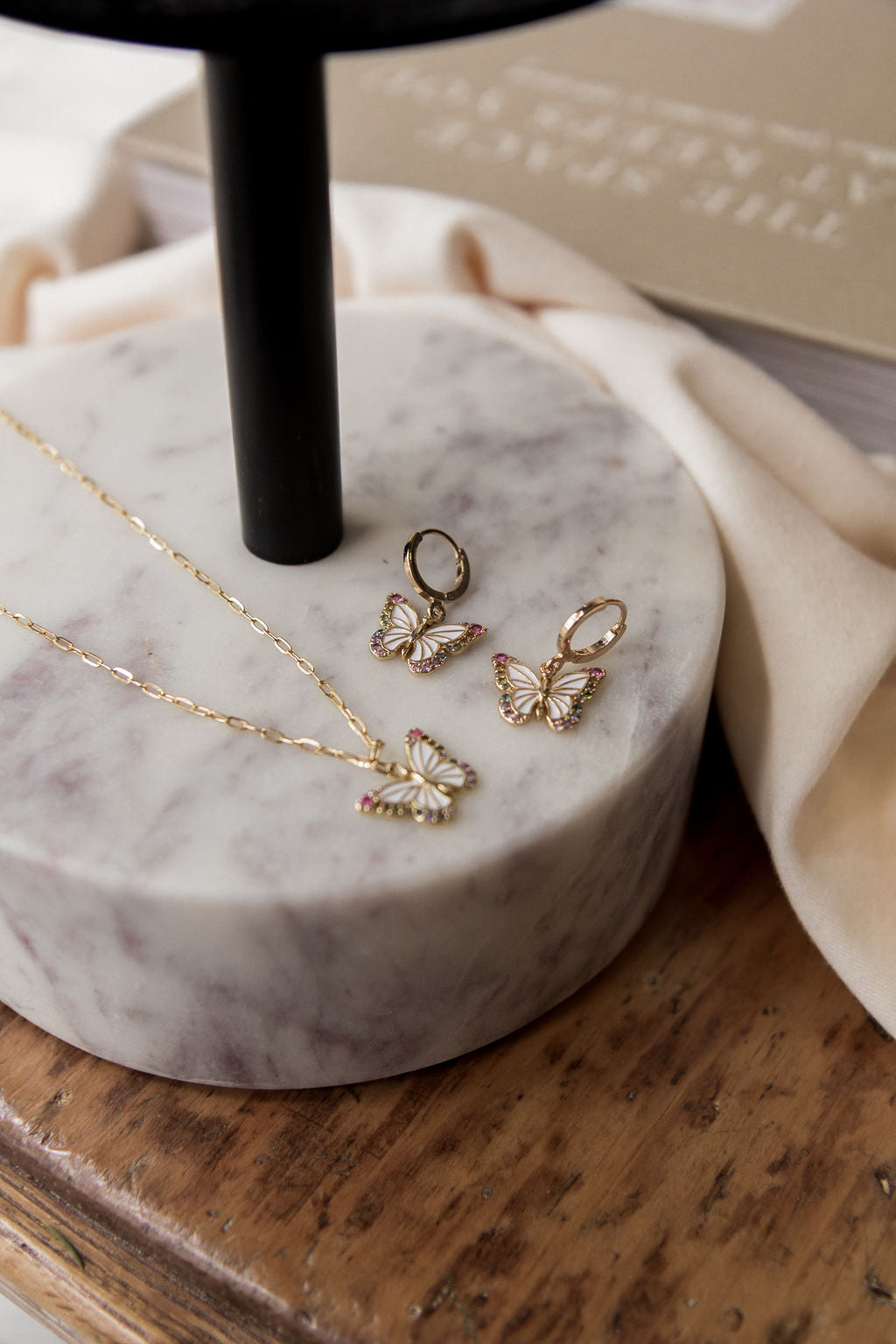 Alma earrings 2
