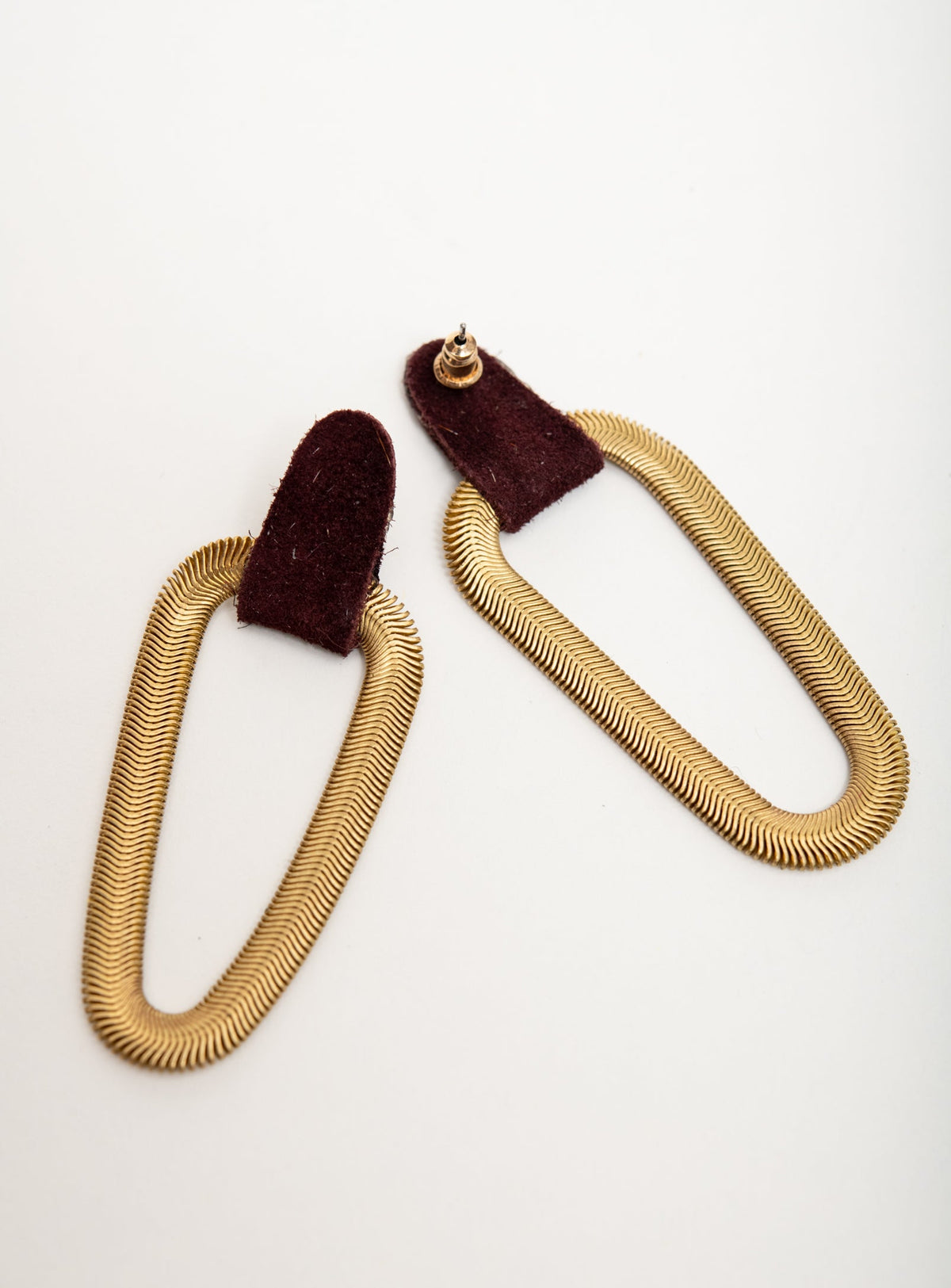 9e AVENUE boucles d'oreilles en cuir et laiton