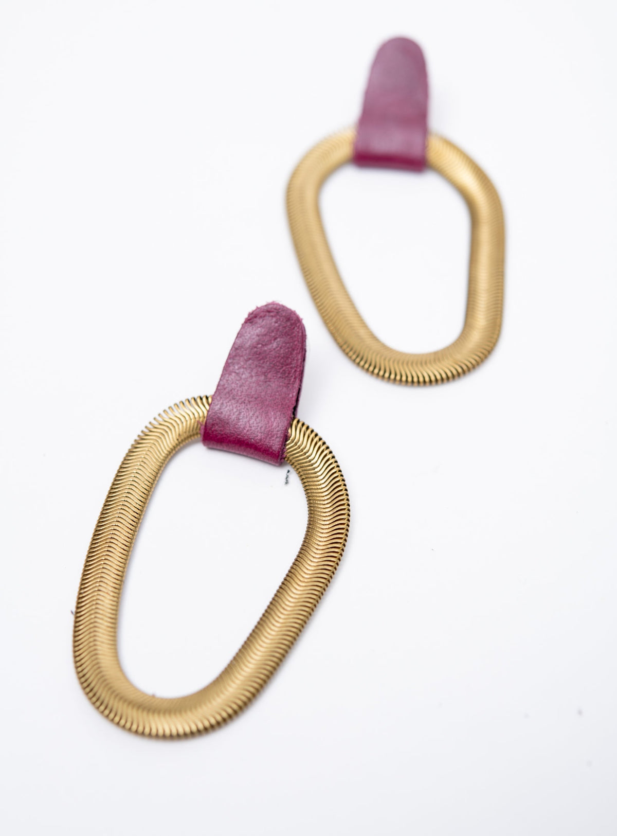 9e AVENUE boucles d'oreilles en cuir et laiton