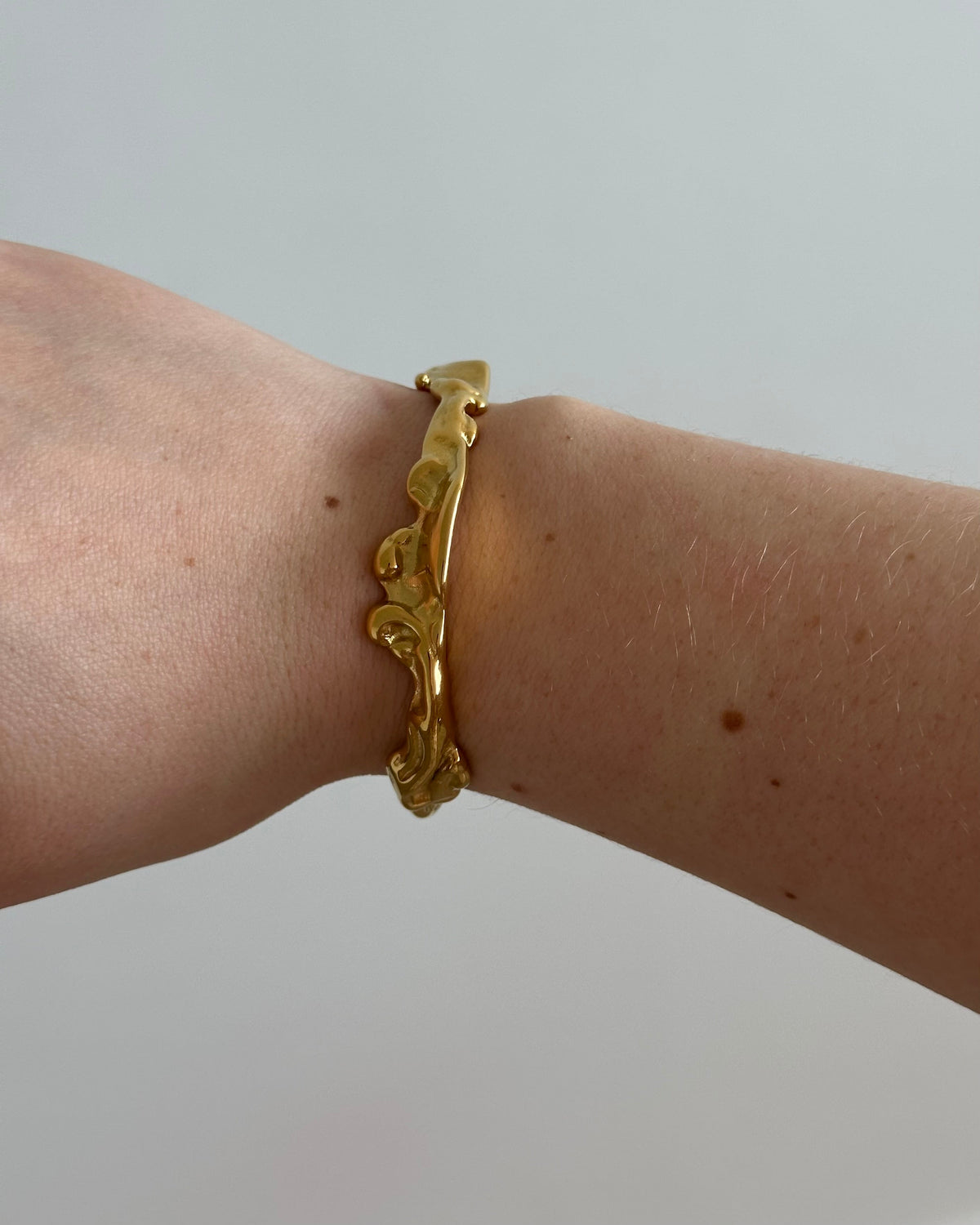 Bracelet bangle Irregular