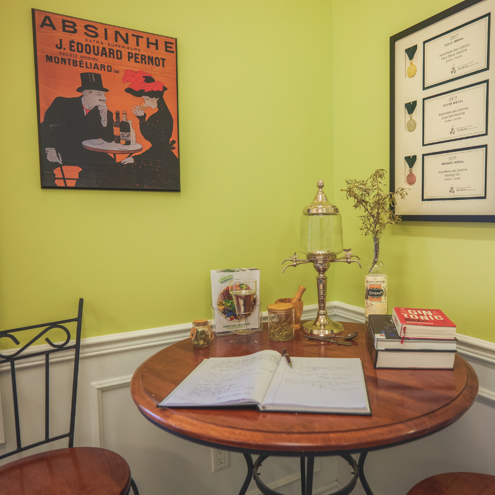 Dégustation, visite et gin pour 4 personnes - Absintherie des Cantons