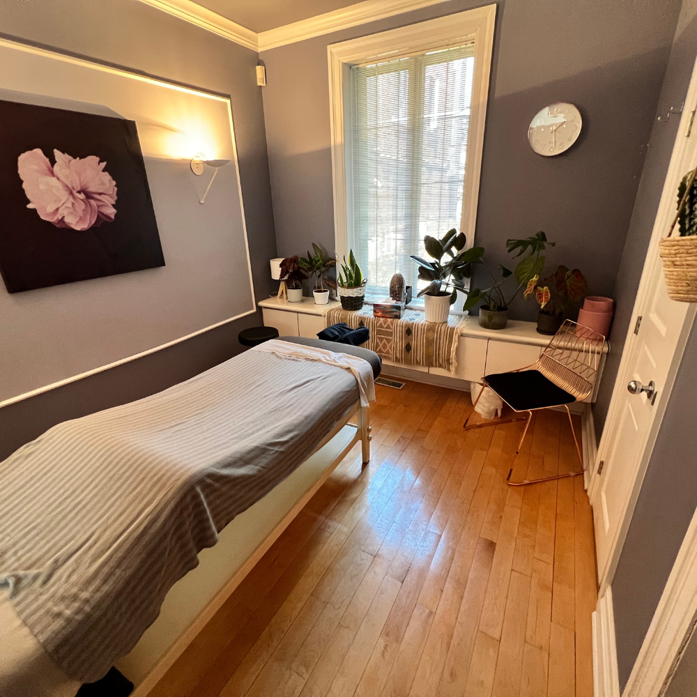 Massage aux pierres chaudes pour 1 personne - Yolo Spa