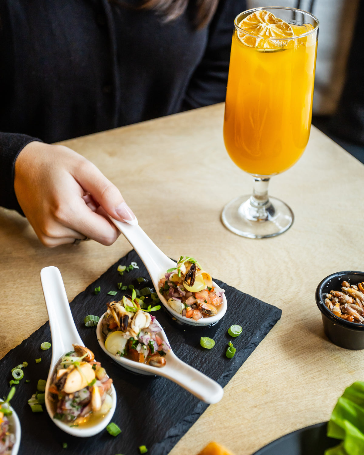 Entrées et cocktail pour 2 personnes - Resto-Bar Lima