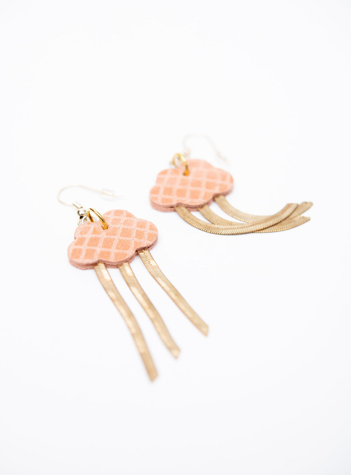 Boucles d'oreilles en cuir et laiton modèle NUAGE