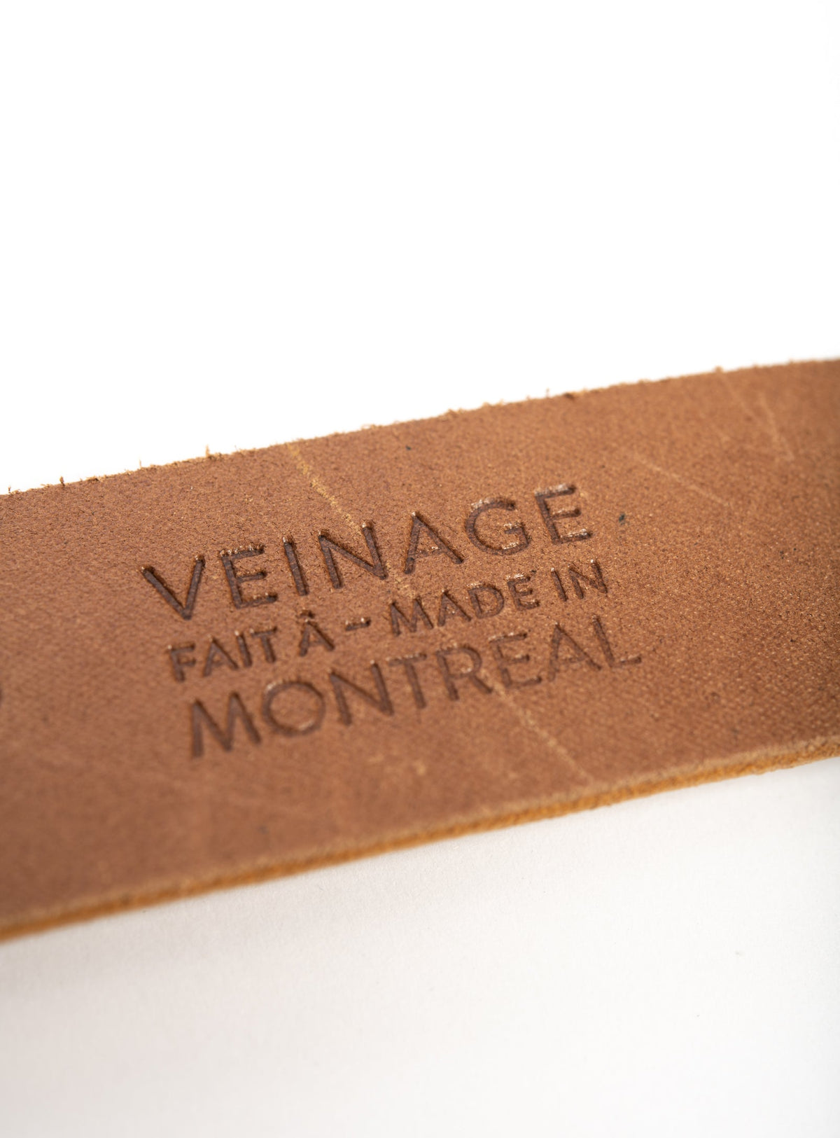 Ceinture en cuir avec boucle en laiton massif par VEINAGE