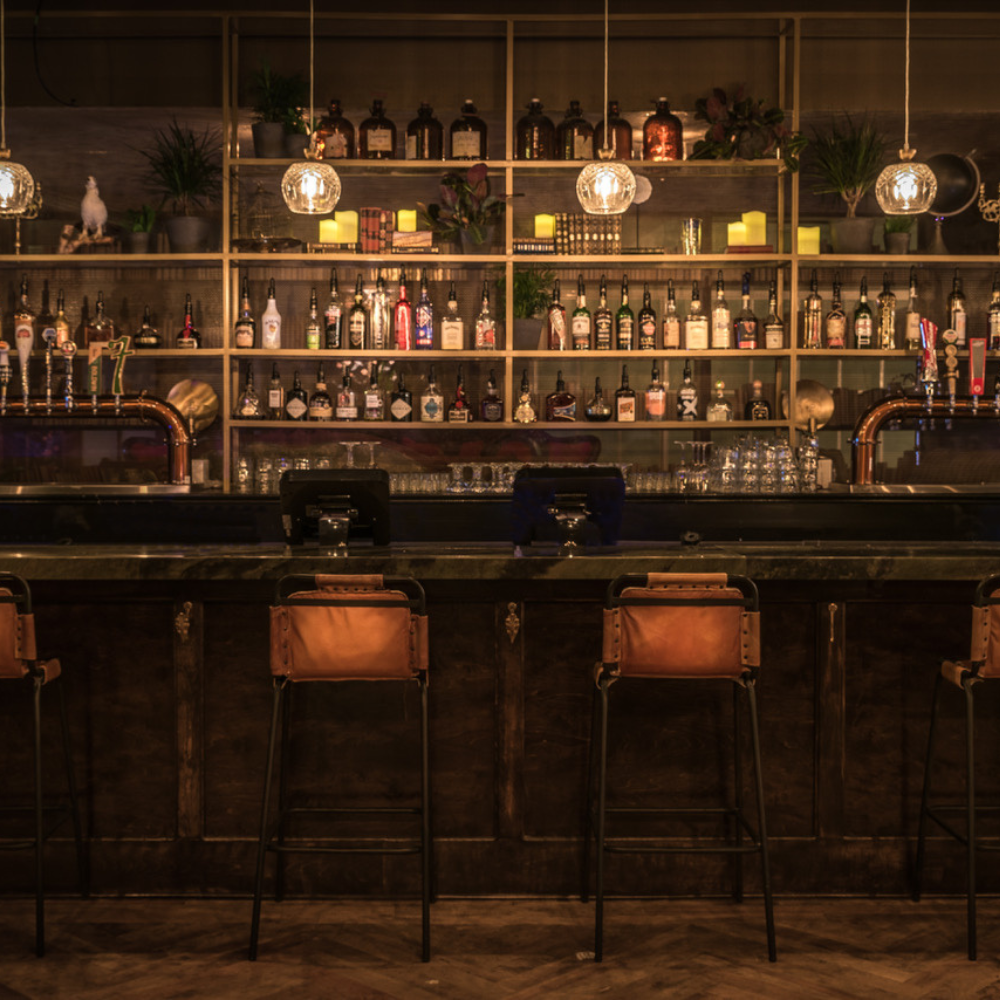 Billard et cocktails pour 4 personnes - Madame Bovary