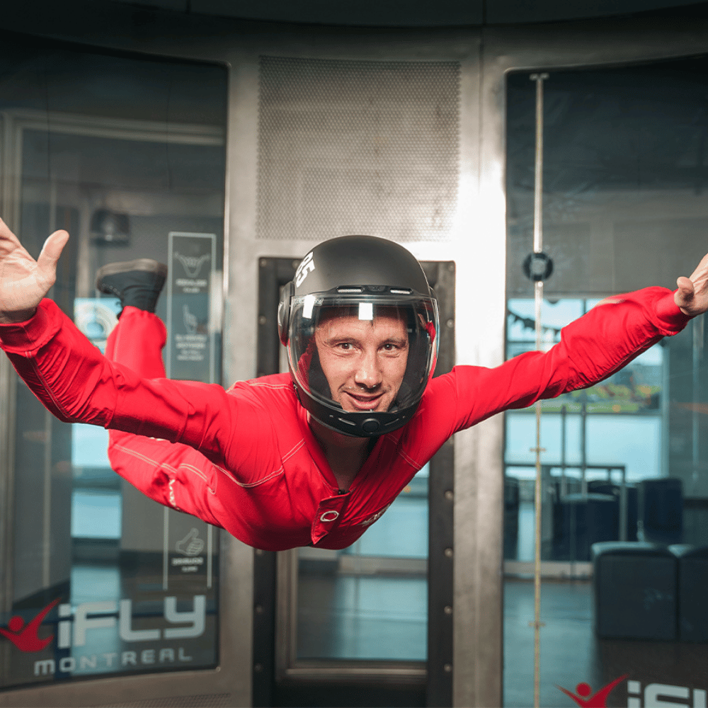 Expérience de chute libre intérieur pour 1 personne, 2 vols d'initiation - iFLY Montréal