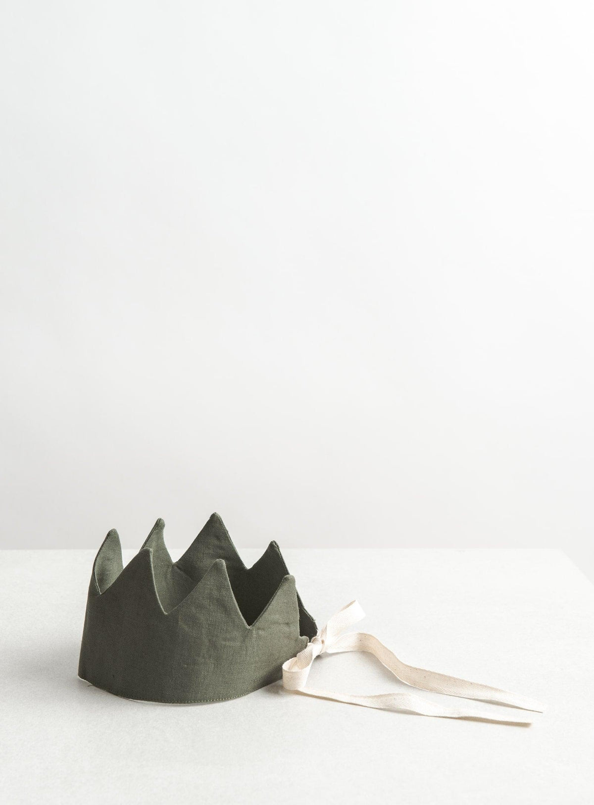 Linen Crown