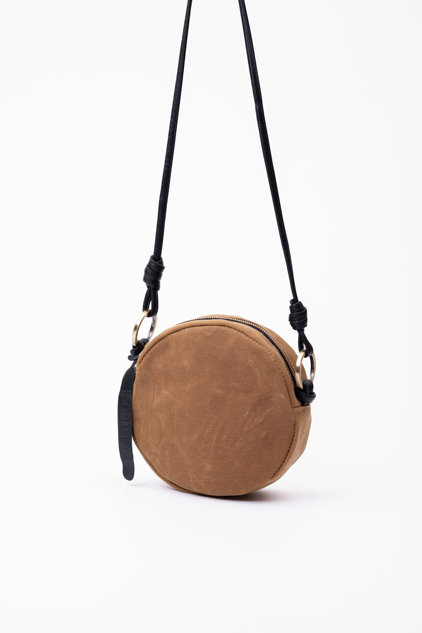 Sac à main tout rond à bandoulière modèle ROTONDO de la collection Géométrie Variable