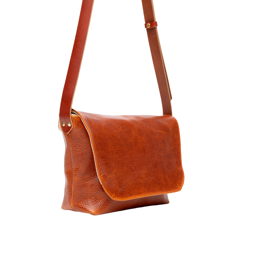 Sac besace en cuir, sac messager modèle BISCUIT