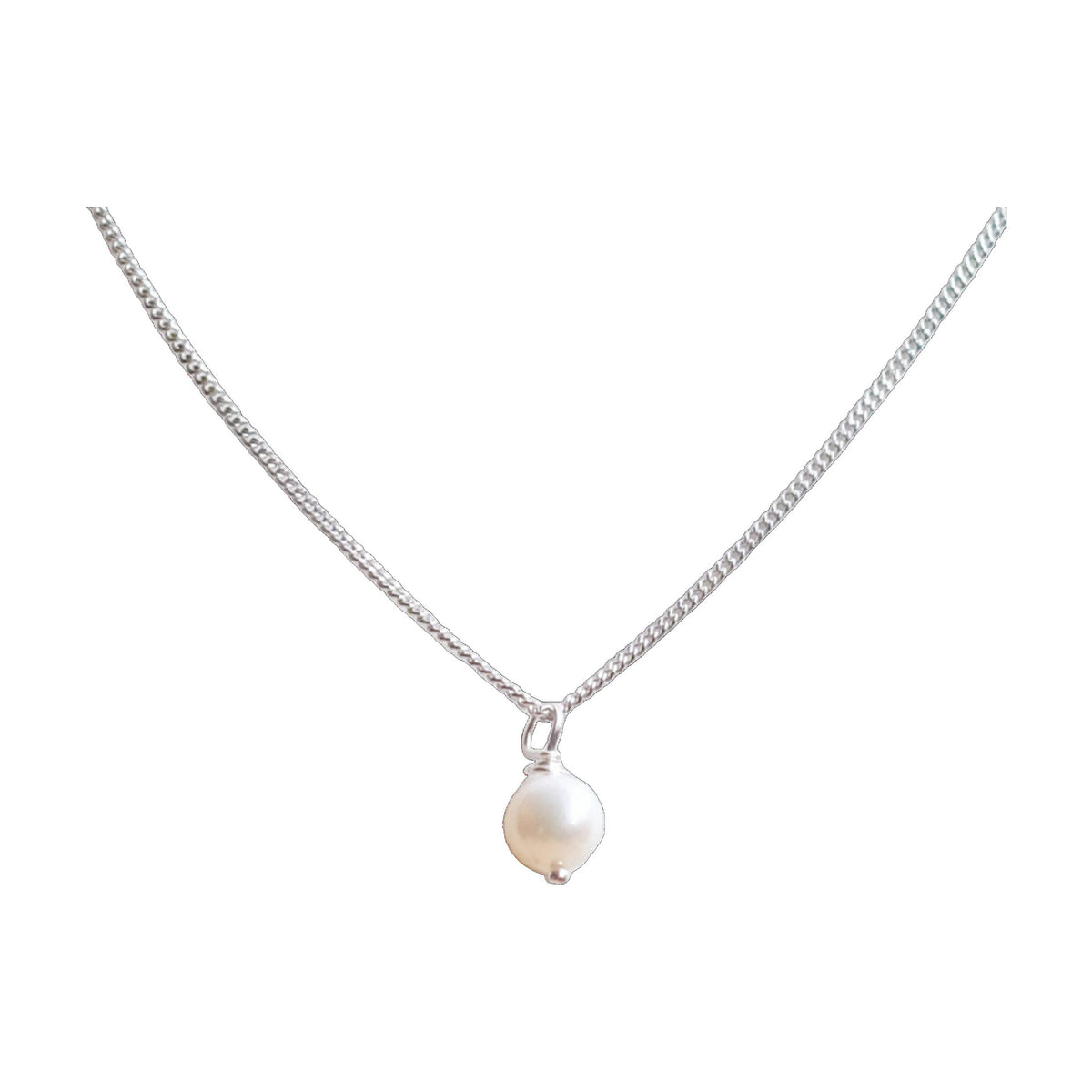 Collier en argent sterling composé d'une perle blanche
