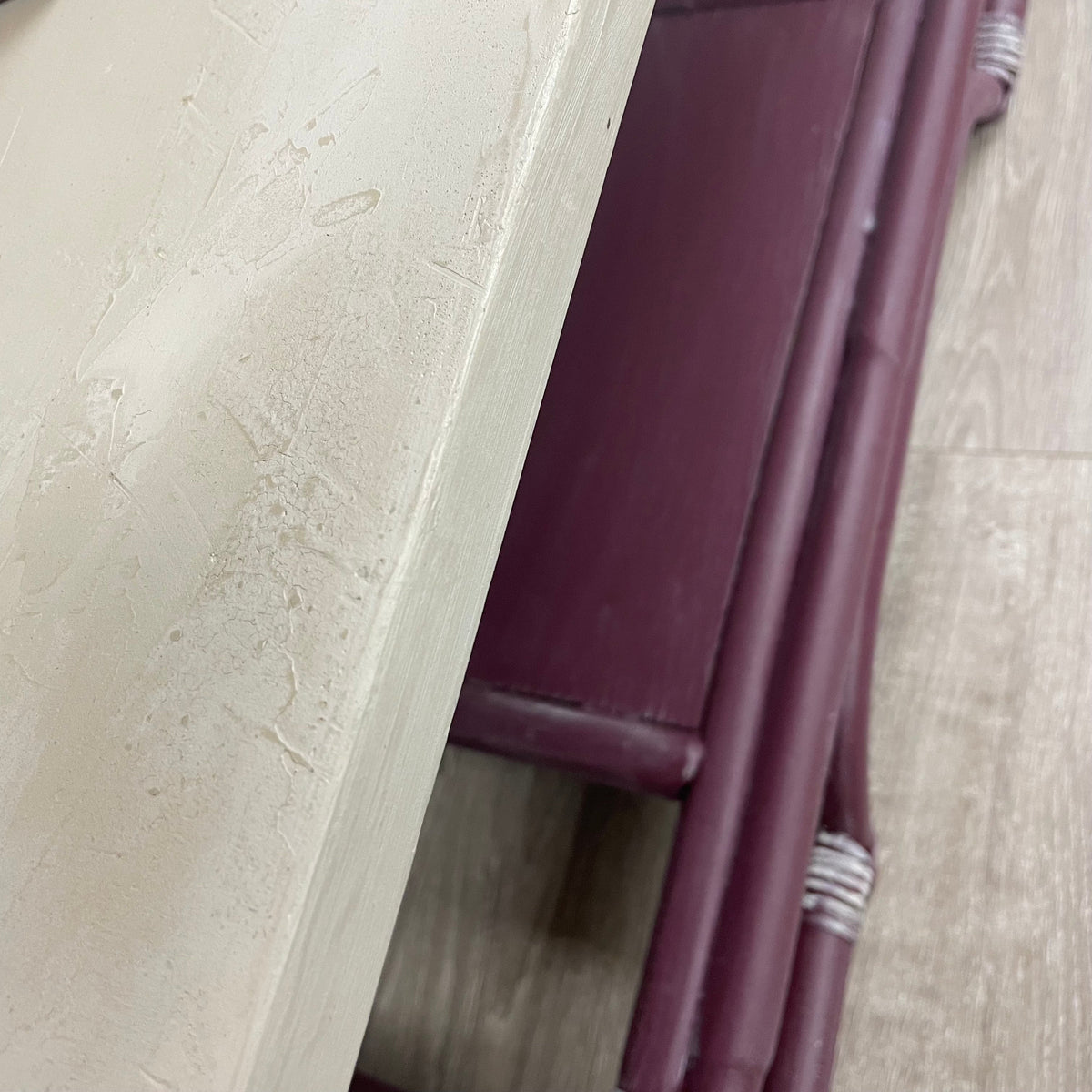 LA BURGUNDY • TABLE BASSE