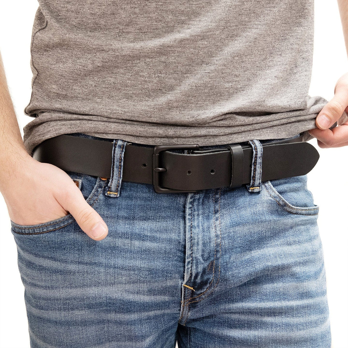 Ceinture en cuir noir mat