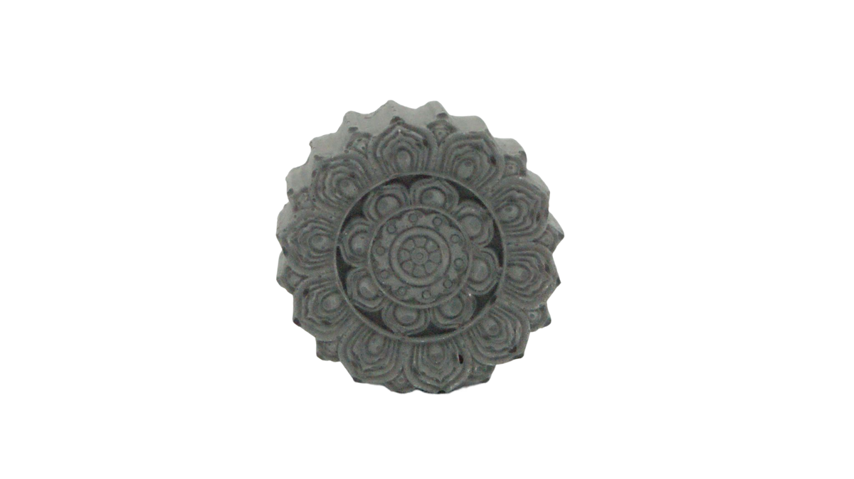 Diffuseur d'huile essentielle - Fleurs mandalas | Choisissez votre couleur