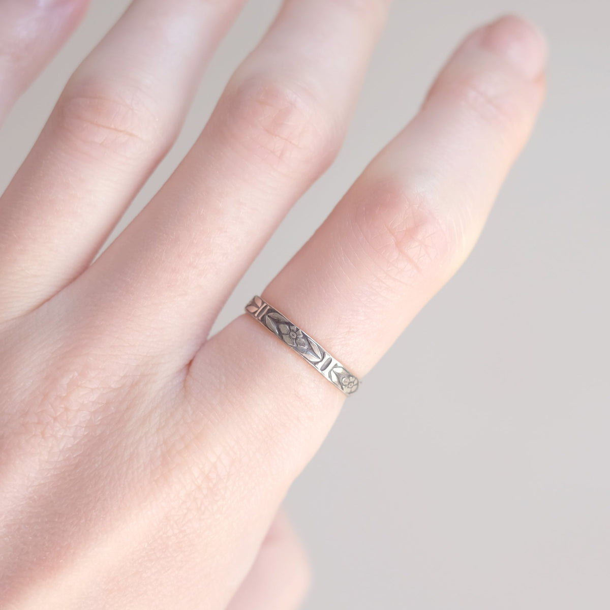 Bague en argent sterling à motif floral