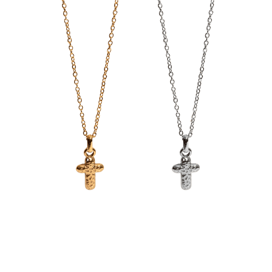 Collier croix martelé