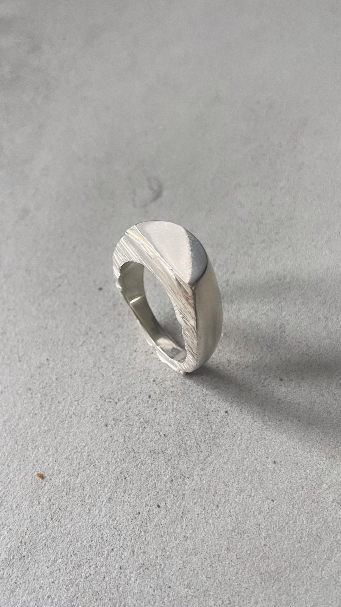 Vanish ring