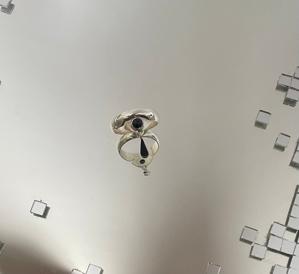 Mélancolie charm ring Black Onyx