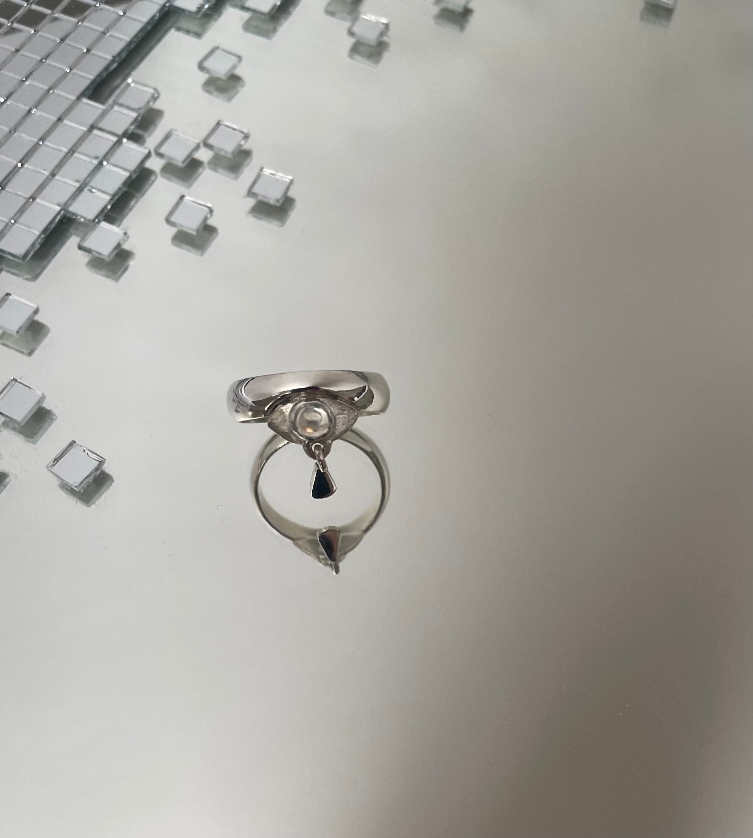 Mélancolie charm ring Moonstone