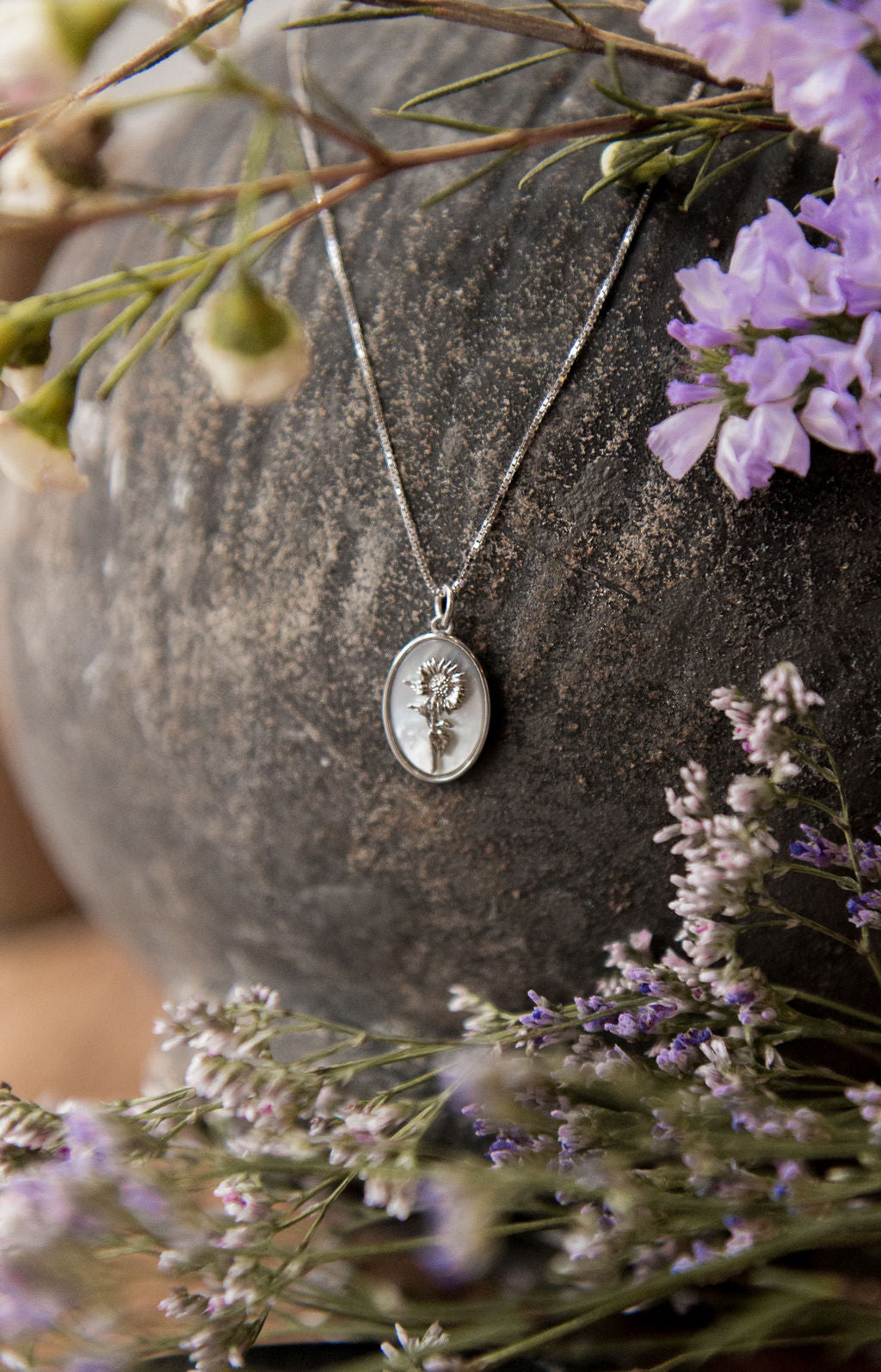 Marguerite necklace 2