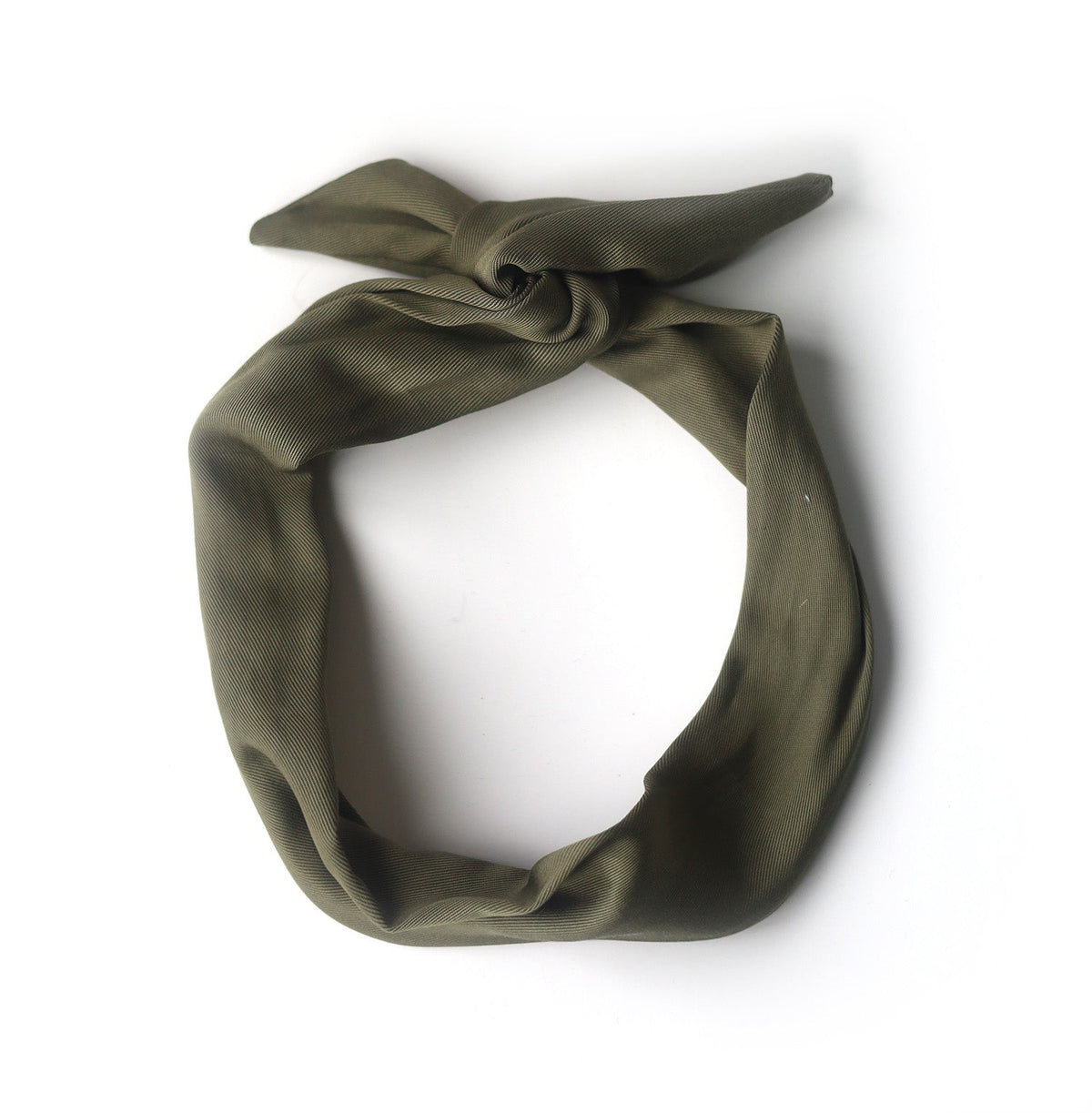 Bandeau à torsader avec tige de métal intégrée