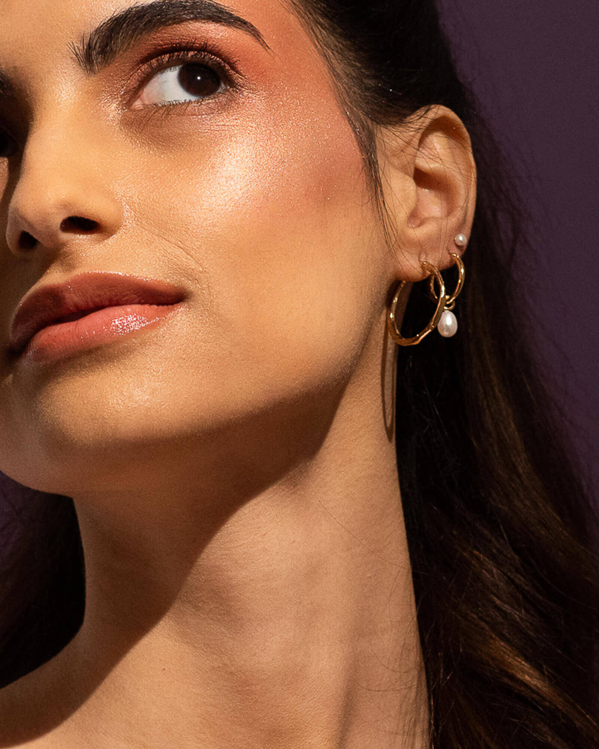 Idola - Earrings with medium freshwater pearls