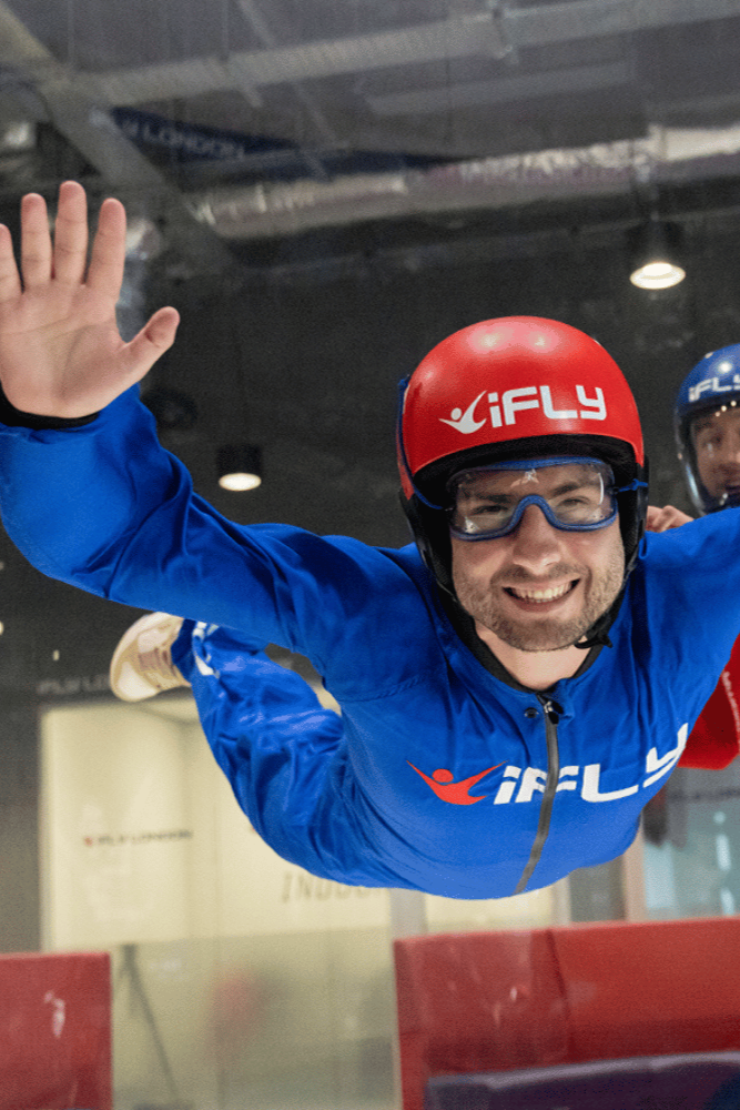 Expérience de chute libre intérieur en groupe, 10 vols à partager (de 2 à 5 personnes maximum) - iFLY Montréal