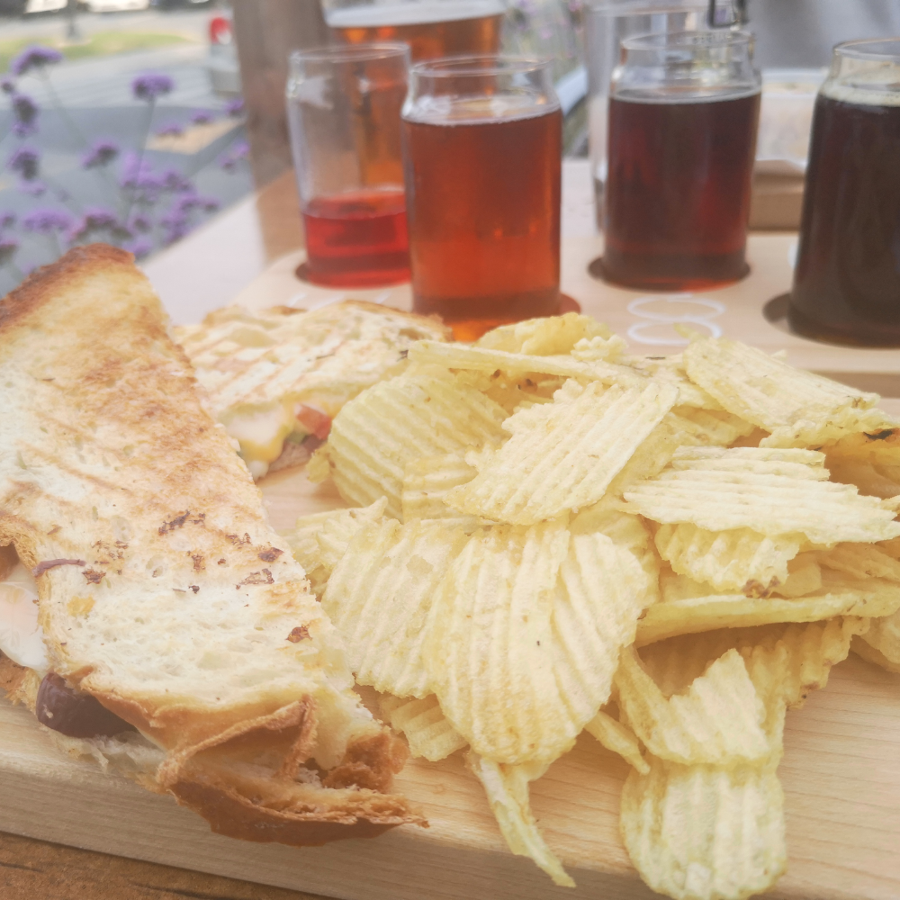 Dégustation de bières et assiette à partager pour 2 personnes - Délires et délices
