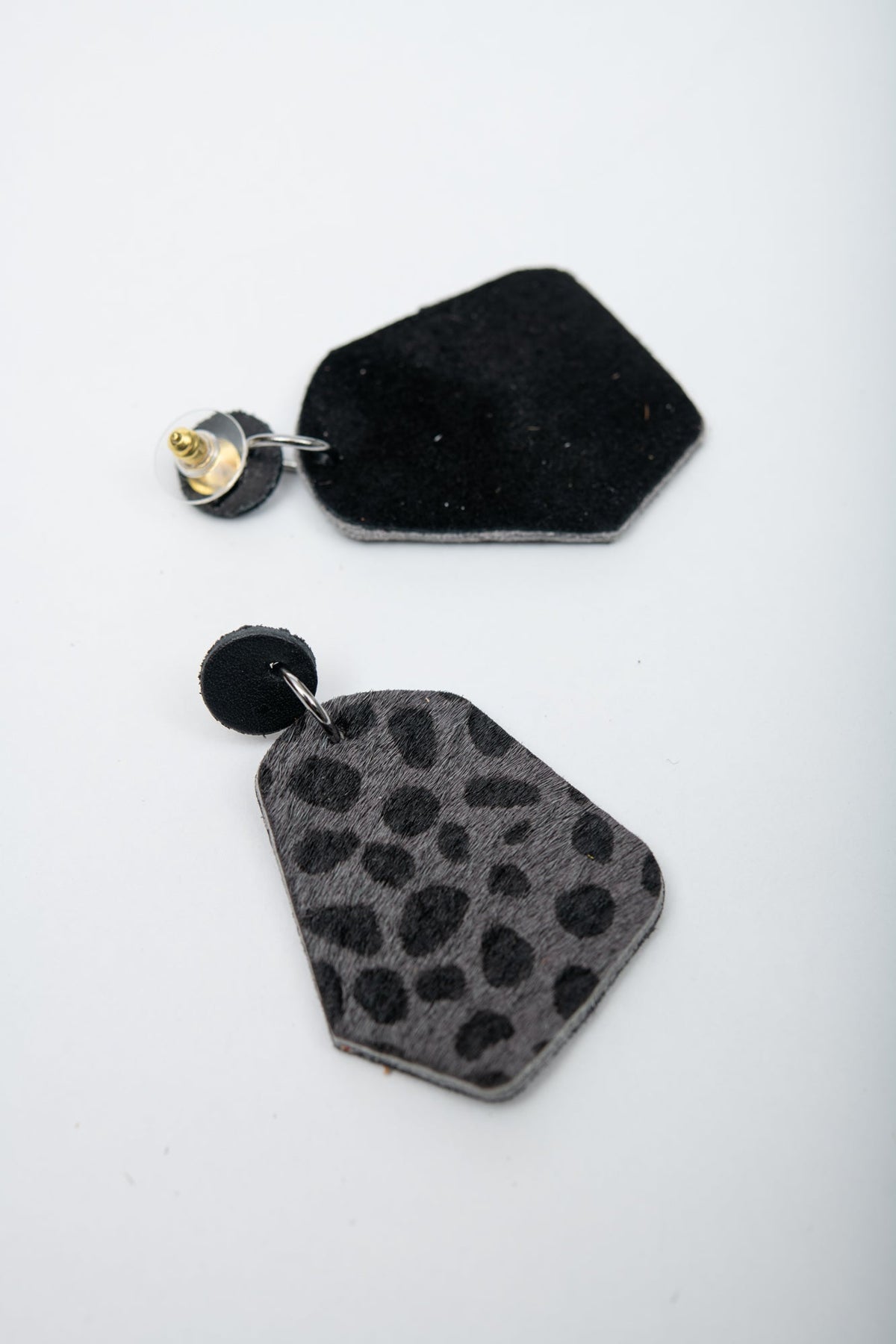Granges boucles d'oreilles géométriques en cuir modèle DÉLIMA