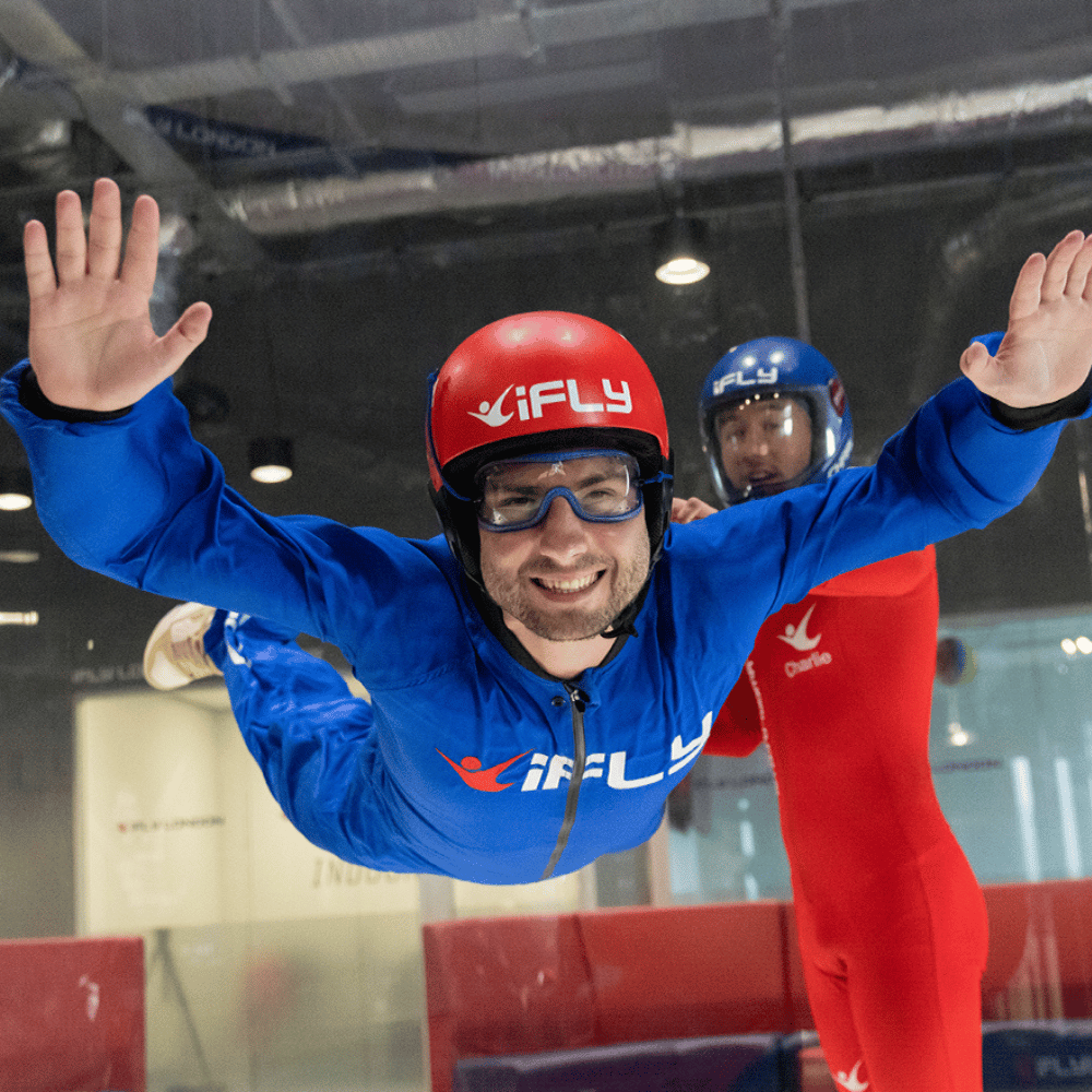 Expérience de chute libre intérieur pour 1 personne, 2 vols d'initiation - iFLY Montréal