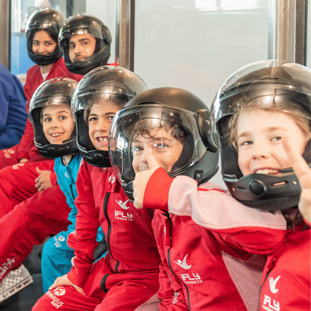Expérience de chute libre intérieur en groupe, 10 vols à partager (de 2 à 5 personnes maximum) - iFLY Montréal