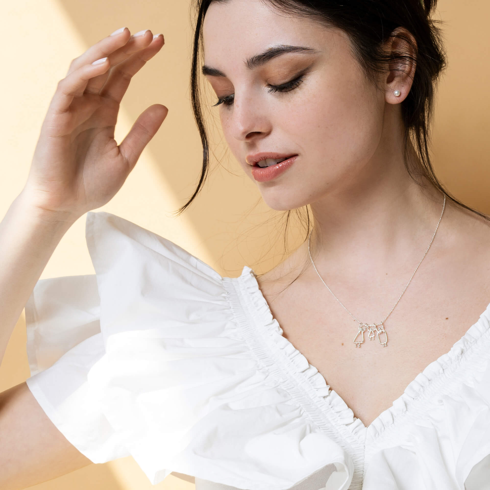 Jewelry for a mom of a girl - Birth necklace for a new mom
