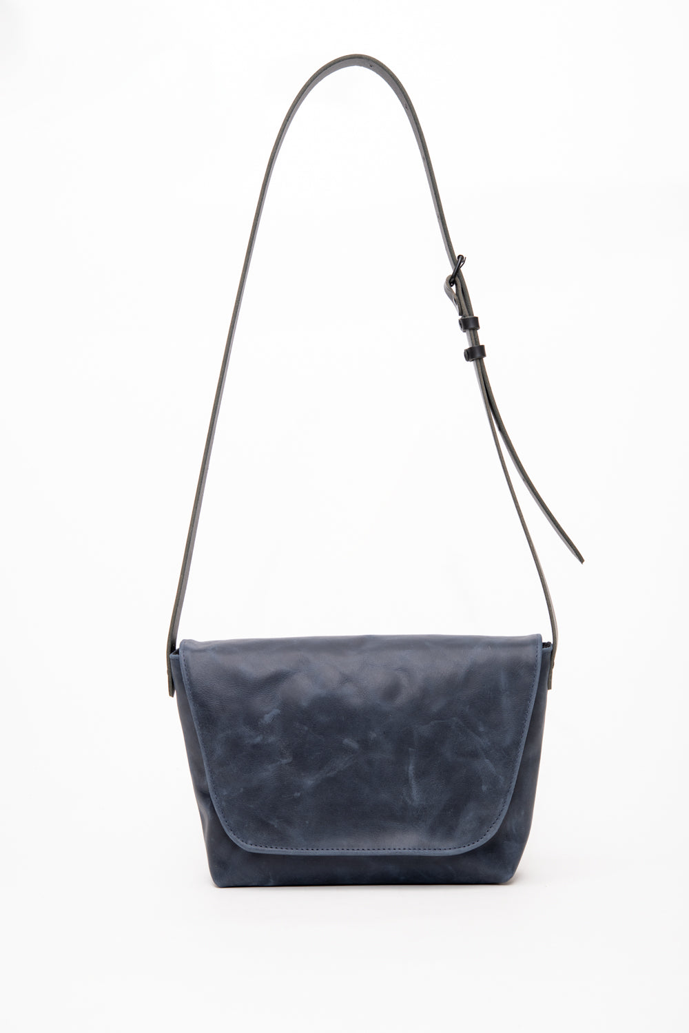 Sac besace en cuir, sac messager modèle BISCUIT